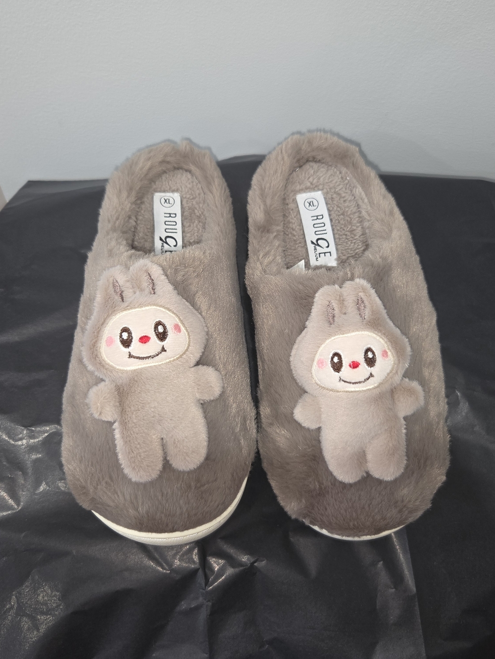Rouge Plush Bunny Slippers - Gray